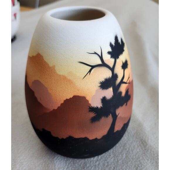 Native American Navajo Vase Signed J. Jelly Dineh Cactus Joshua Tree Southwest - Picture 9 of 10